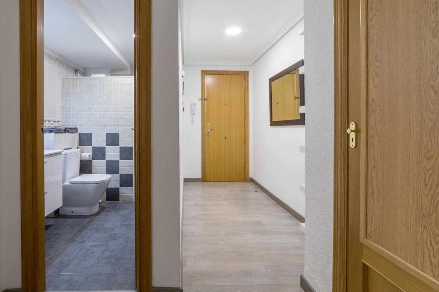 Piso Carolina Apartment Valencia Exterior photo